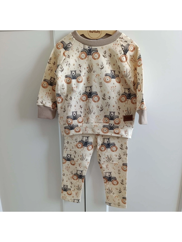 Traktor na wsi - kompet Traktor na wsi - kompet